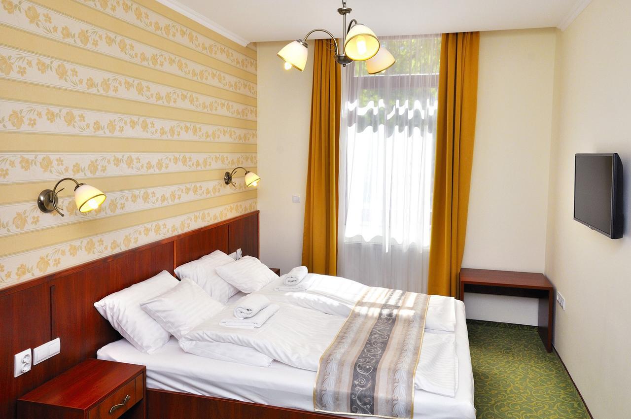 Partium Hotel Szeged Esterno foto